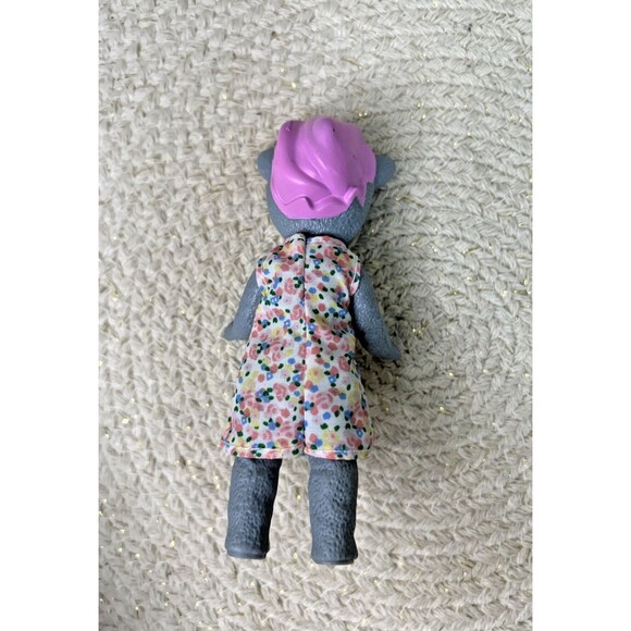 McDonalds 5” Madam Alexander Doll Wendy The Big Bad Wolf Gray Cat - Picture 2 of 4